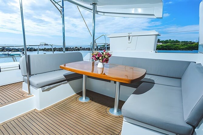 3 Hours Exclusive 45' Lagoon Catamaran Experience - The crew energy: English and Spanish hosting that keeps things smooth