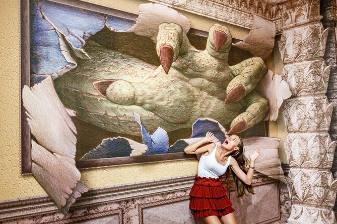 3D Museum of Wonders Admission Ticket - Your Photos: How the Staff Makes the 3D Effect Look Real