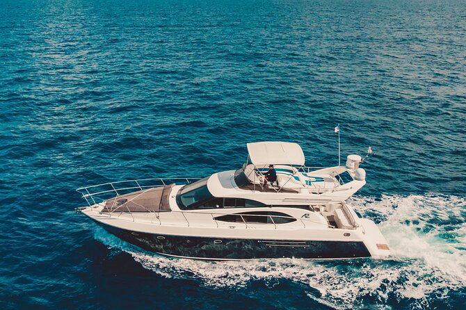 4 Hour 50' Azimut Yacht All-Inclusive in Tulum & Playa del Carmen - Private Azimut yacht time from Puerto Aventuras