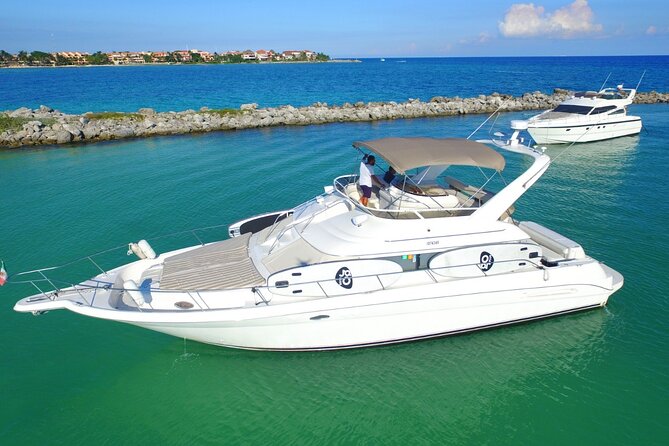 4 Hour - 51' Sea Ray, Tulum, Playa del Carmen, Riviera Maya - What’s included onboard: snorkeling gear, lunch, drinks, and paddle boards
