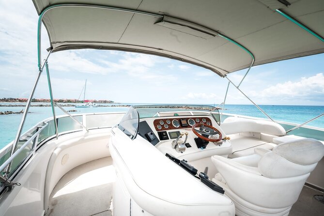 4 Hour - 51' Sea Ray, Tulum, Playa del Carmen, Riviera Maya - The crew vibe: service that turns hiccups into good memories