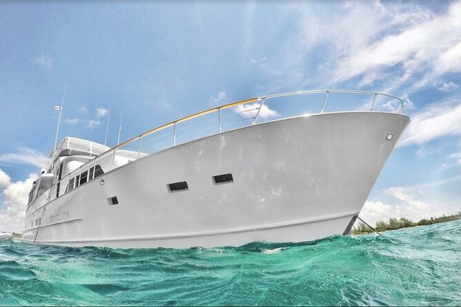 4 Hour - 80' Burger, Tulum, Playa del Carmen, Riviera Maya - Why the private charter works for groups of 15