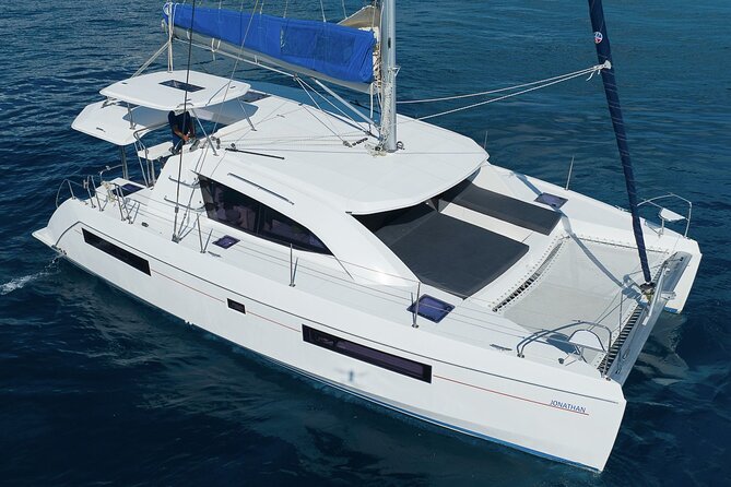 4H Lux 40' Catamaran All-Inclusive in Tulum and Playa del Carmen. - Stop at Paamul Bay: snorkeling, swimming, and an actual beach break