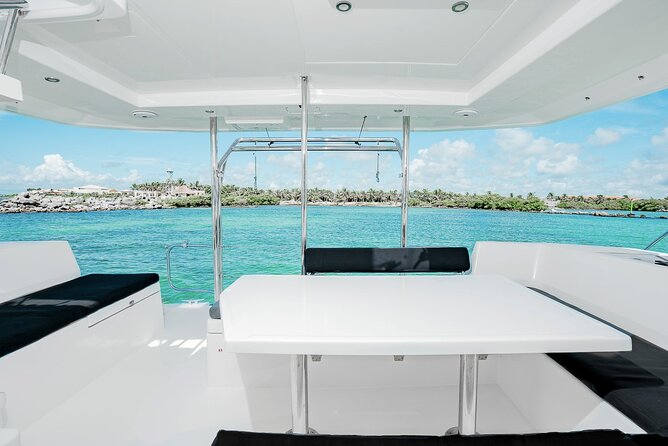 4H Lux 40' Catamaran All-Inclusive in Tulum and Playa del Carmen. - Optional fishing: if you want to turn the day into a ceviche mission