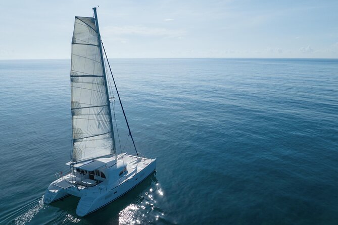4H Private 38'Catamaran All-Inclusive in Tulum & Playa del Carmen - The short southbound cruise to Paamul Bay