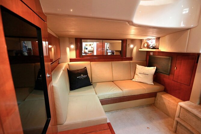 4H private 40' Yacht All-Inclusive in Tulum & Playa del Carmen - From Puerto Aventuras to In-Ha Reef in 4 Hours