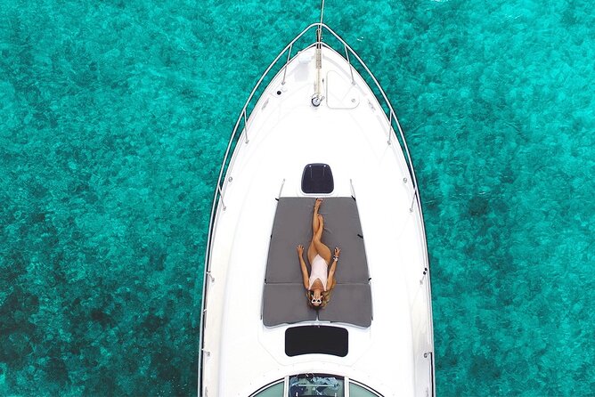 5-Hour Private 40' Yacht 2-Stop Tour to In-Ha reef with Food, Drinks & Snorkel - Onboard food and drinks: the part that makes the day feel complete