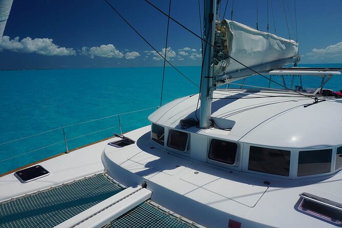 5H Private 40'Catamaran All-Inclusive in Tulum & Playa del Carmen - The Crew Factor: Why This Feels Smooth and Safe