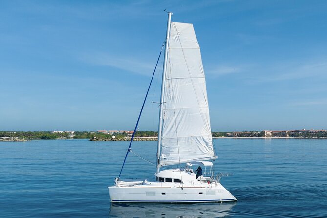 8H 38' Catamaran All-Incl. to Cozumel in Tulum & Playa del Carmen - Who should book this catamaran day in Playa del Carmen and Tulum?