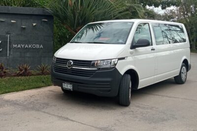 Cancun Airport to Playa del Carmen Roundtrip Private Transfer - Meeting your driver fast at Cancun International Airport terminals