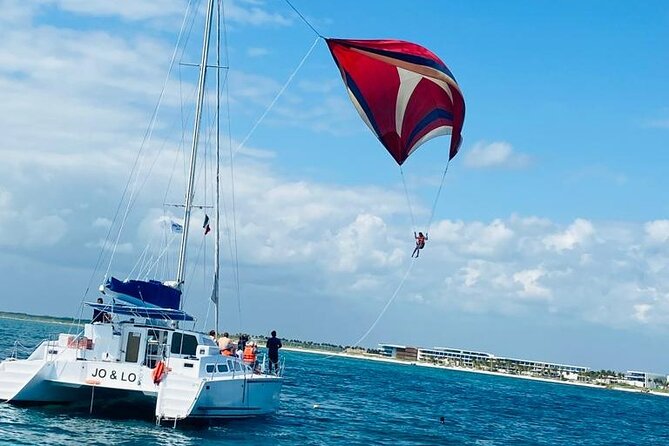Catamaran Cruise in Riviera Maya With Snorkeling & Beach Club - Gear, drinks, and the crew that runs the show