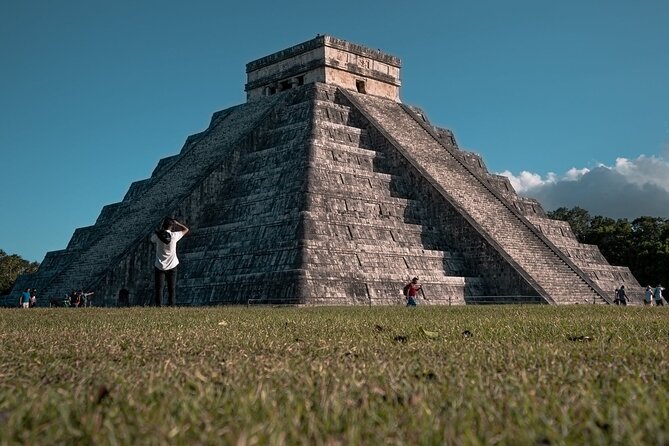 Chichén Itzá, Cenote and Valladolid with Lunch and transportation - Chichén Itzá: how to make two hours count