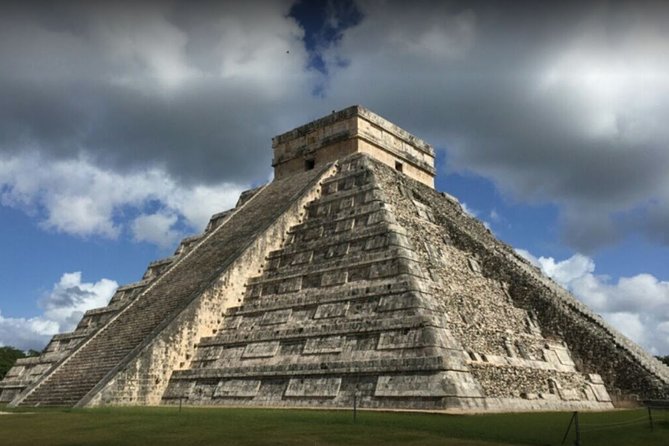 Chichen Itza Deluxe from Cancun to Playa del Carmen - Pueblo Maya lunch stop: hammocks, crafts, and an easy reset