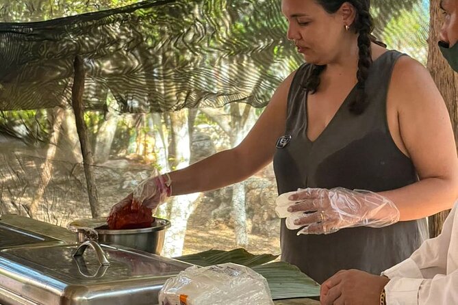 Chichen Itza Gastronomic, Valladolid and Cenote Extremo - The Social Side: Guides, Bilingual Support, and the Mood of the Day
