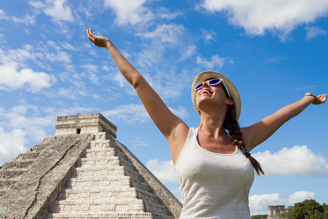 Chichen Itza, Yucatecan Buffet, Cenote Saamal and Valladolid - A long but efficient day trip from Playa del Carmen