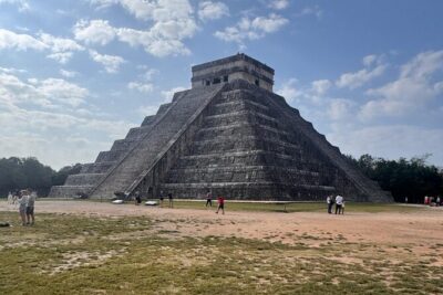 Chichén Itzá+Cenote+Food VIP: Your Exclusive, Private Journey - Chichén Itzá with a Certified Guide: More Than the Main Pyramid