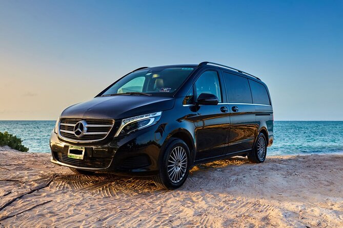Departures in Mercedes Benz from Playa del Carmen to Cancun Airport - Key highlights at a glance