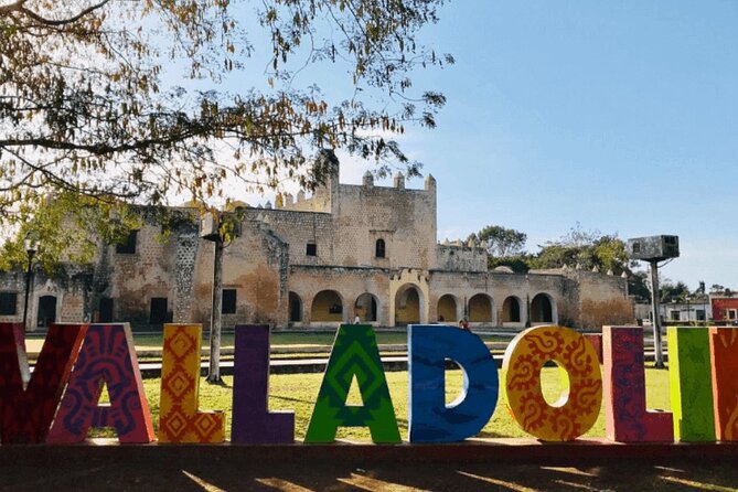Full Day Guided Tour Chichen Itza + Cenote + Valladolid + Lunch! - English, Spanish, French: What Your Guide Communication May Feel Like