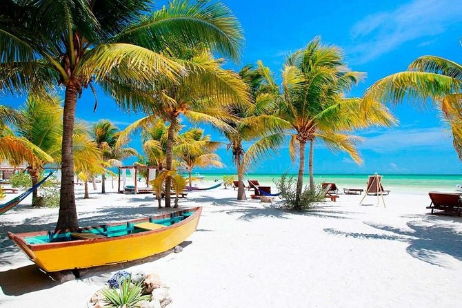Holbox Island Full Day Trip with Lunch From Playa del Carmen - Lunch with ocean view: good value, one key warning about expectations