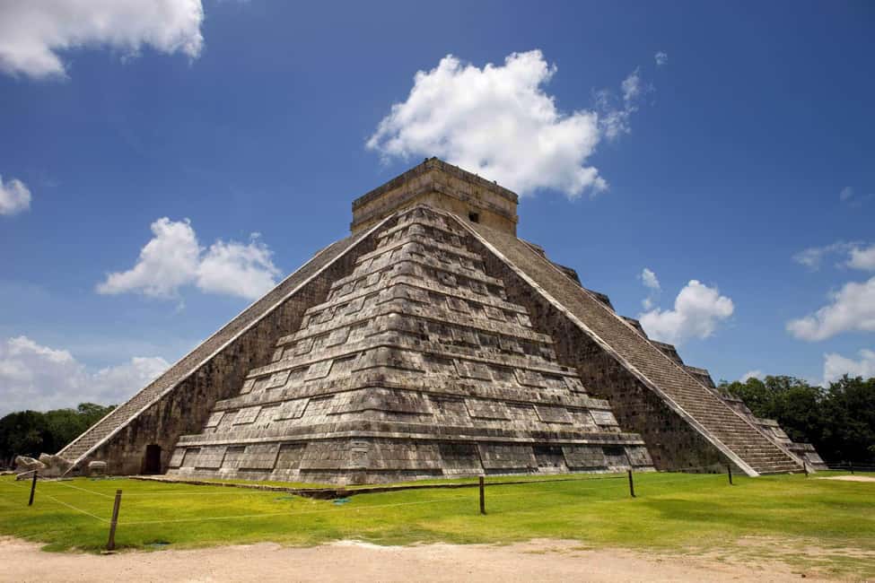 Playa del Carmen: Chichen Itza Early Tour with Expert Guide - Inside the ruins: how the tour uses your time at Chichén Itzá
