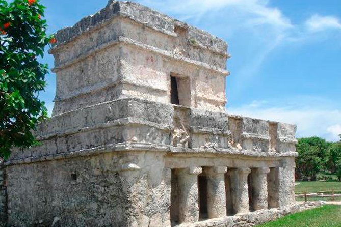 Private Tour: 2 Mayan cities in one day, Tulum and Coba - The guides: Mario, Fernando, Guillermo, Ariane, Chippa, and what that usually means
