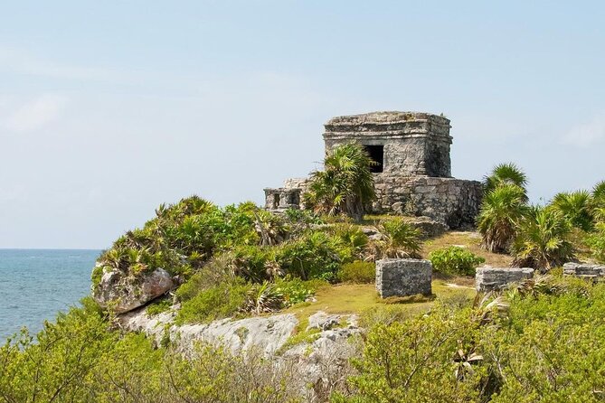 Private Tour to Tulum, Cenote and Swimming with Turtles - Stop 1: Tulum ruins at opening time (9:00 am for a reason)