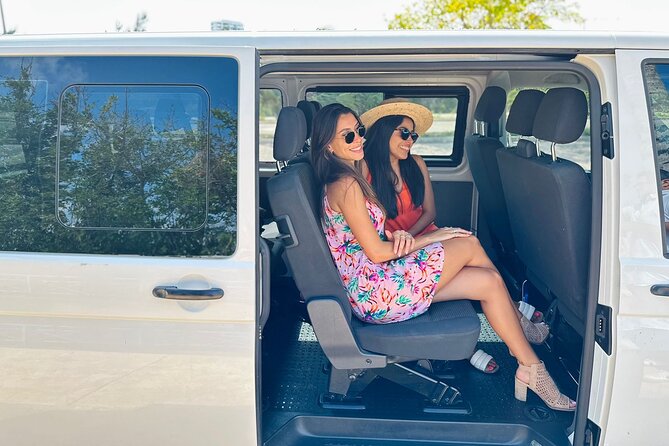 Private Transportation to/from Cancun airport - What Pickup Looks Like at Cancun Airport (and How Not to Get Stuck)