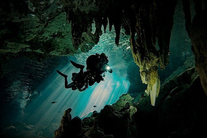 Scuba Diving in Cenote Dos Ojos from Playa del Carmen - 8:00am pickup at Fruit Stand Centro and what happens in the car