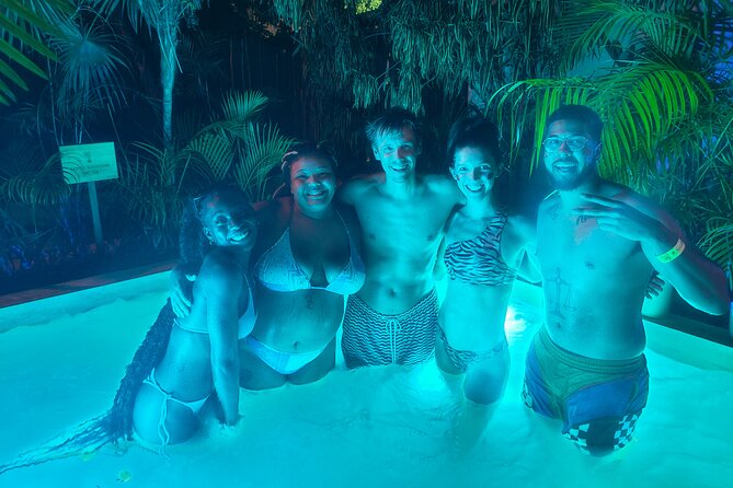Social PubCrawl Playa del Carmen - Quinta Avenida’s Roof Bar: choose spicy Latin beats or electronic