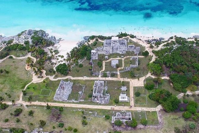 Tulum Express Riviera Maya - What to pack (because Tulum is not a museum floor)