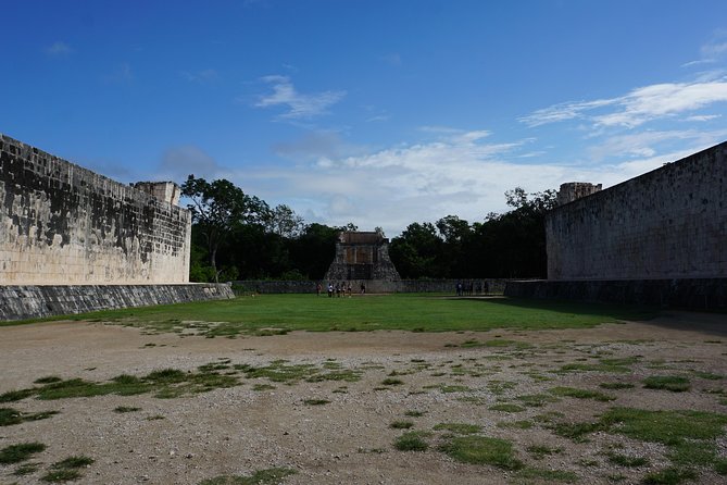 VIP Chichen Itza Private Tour - Luxury Car - Valladolid Colonial Walk and a Local Lunch That Actually Fills You